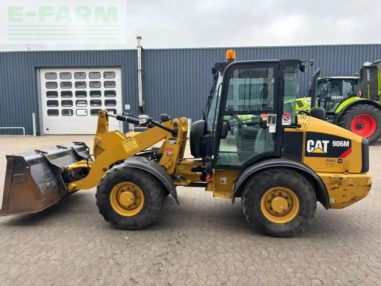 Caterpillar 906 m - Мини-экскаватор: фото 3 Caterpillar 906 m - Мини-экскаватор: фото 3