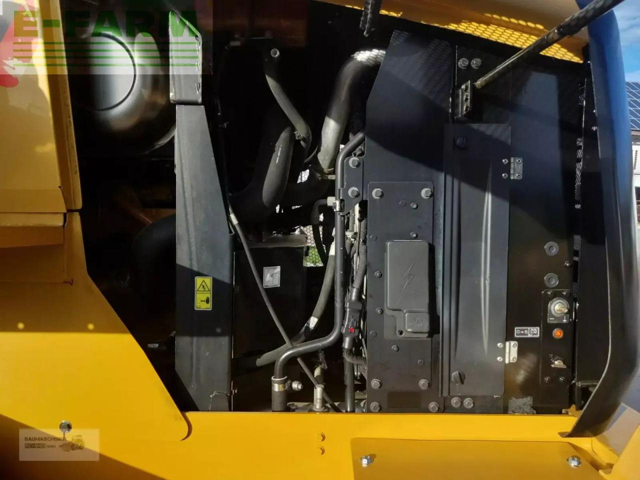 Мини-экскаватор Caterpillar 926 m: фото 6