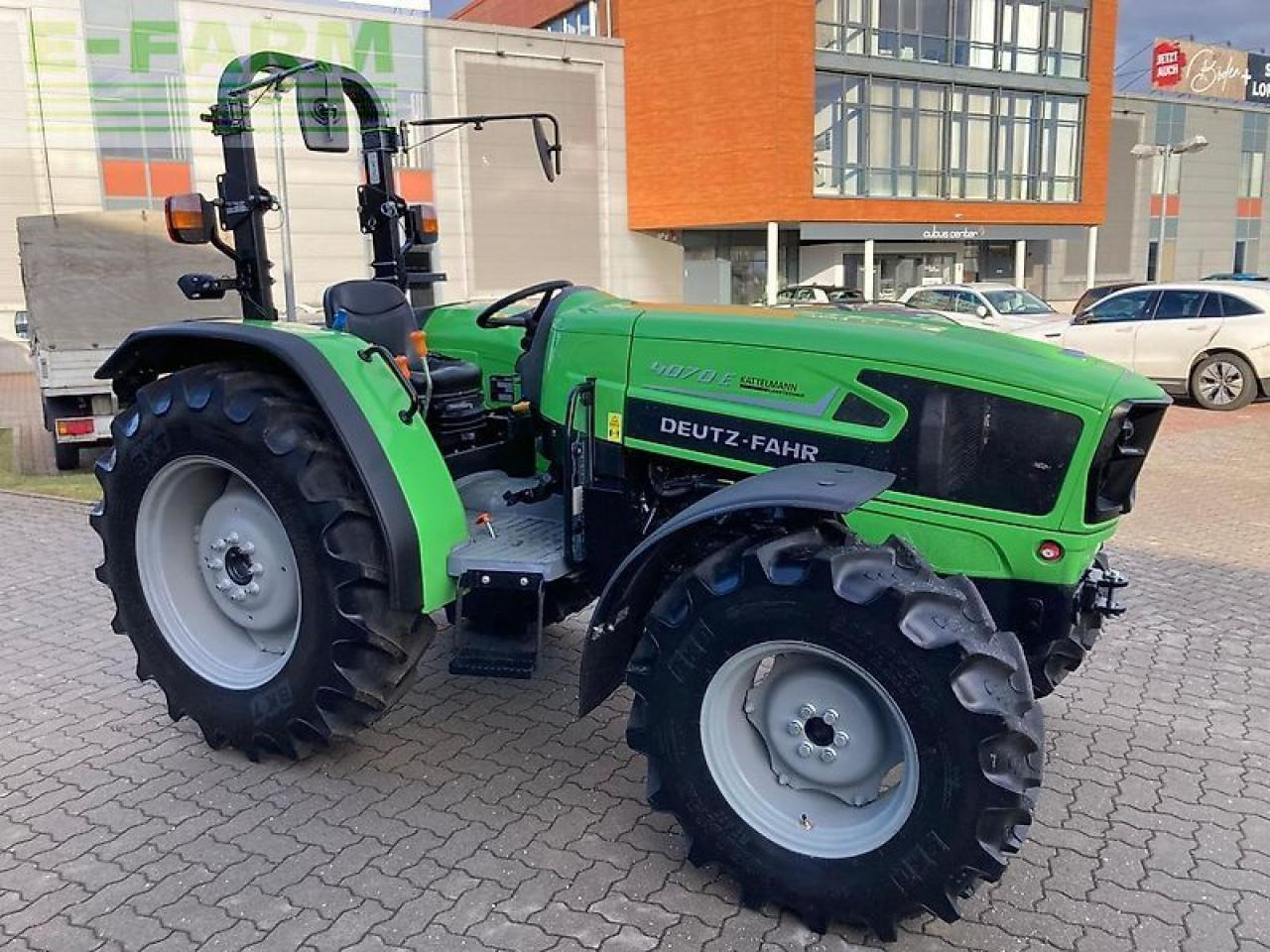 Deutz-Fahr 4070e (neue lagermaschine) - Трактор: фото 3 Deutz-Fahr 4070e (neue lagermaschine) - Трактор: фото 3