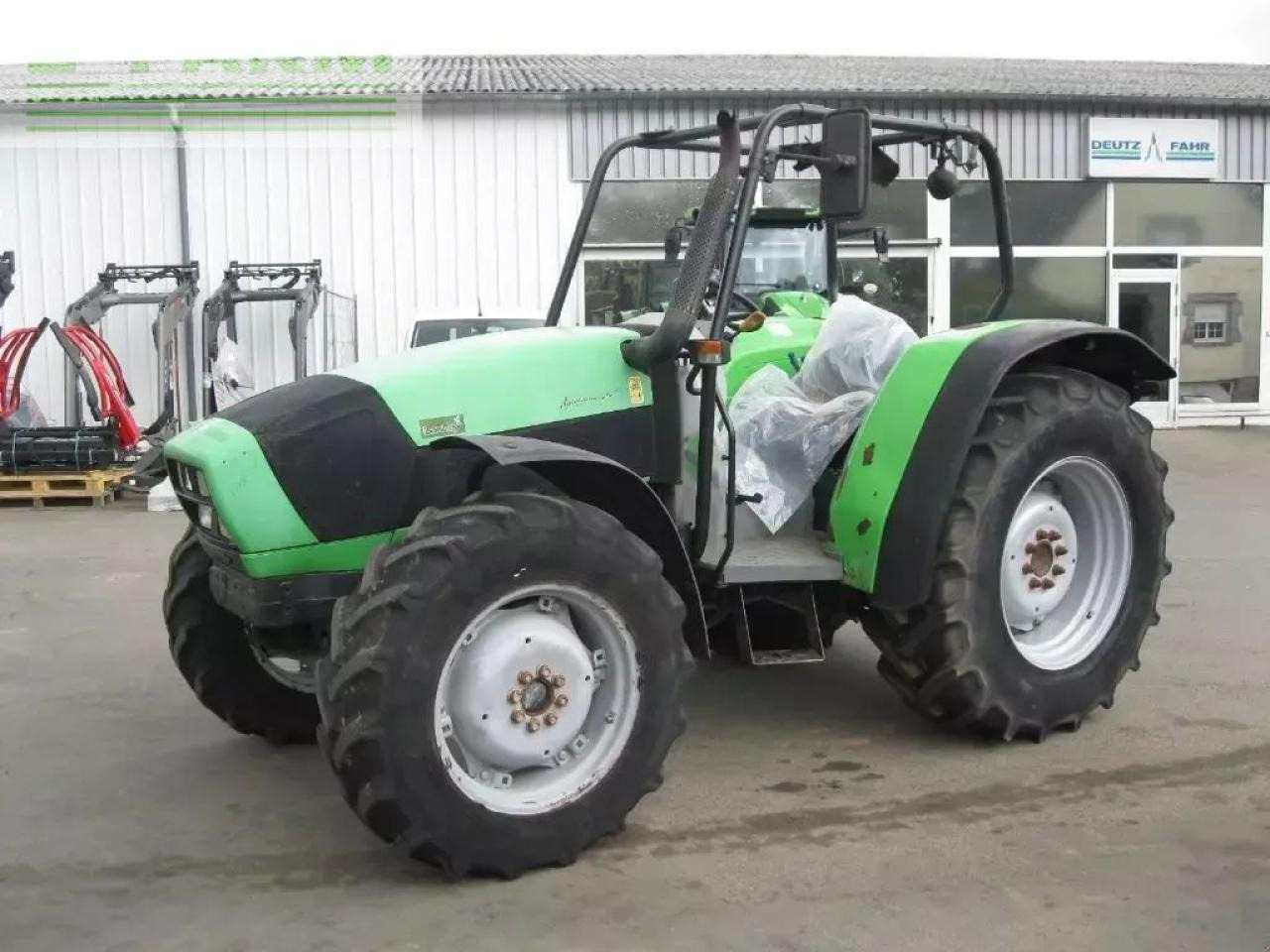 Deutz-Fahr agrofarm 410 t gs dt - Трактор: фото 1 Deutz-Fahr agrofarm 410 t gs dt - Трактор: фото 1