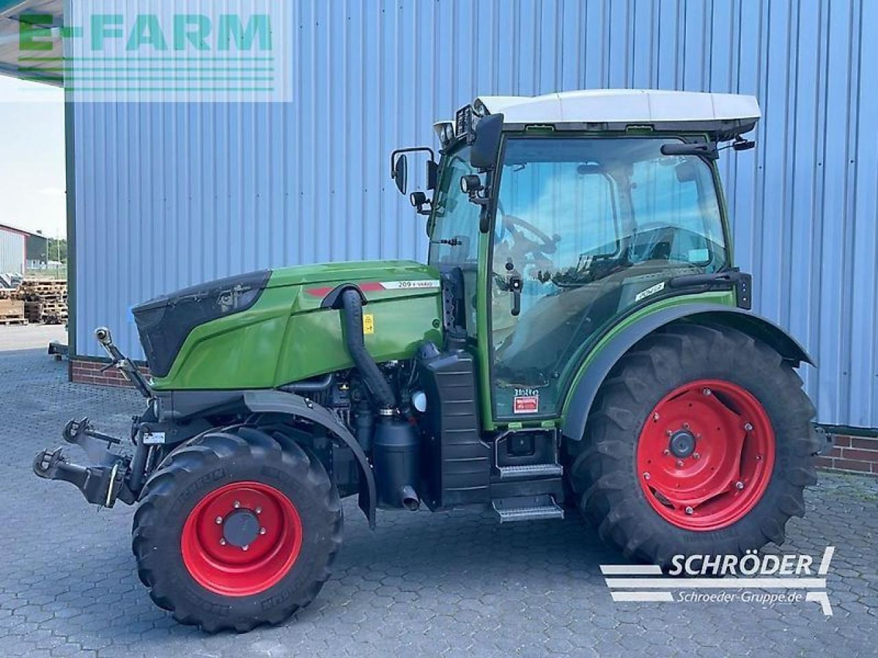 Fendt 209 f vario gen3 power F - Трактор: фото 2 Fendt 209 f vario gen3 power F - Трактор: фото 2