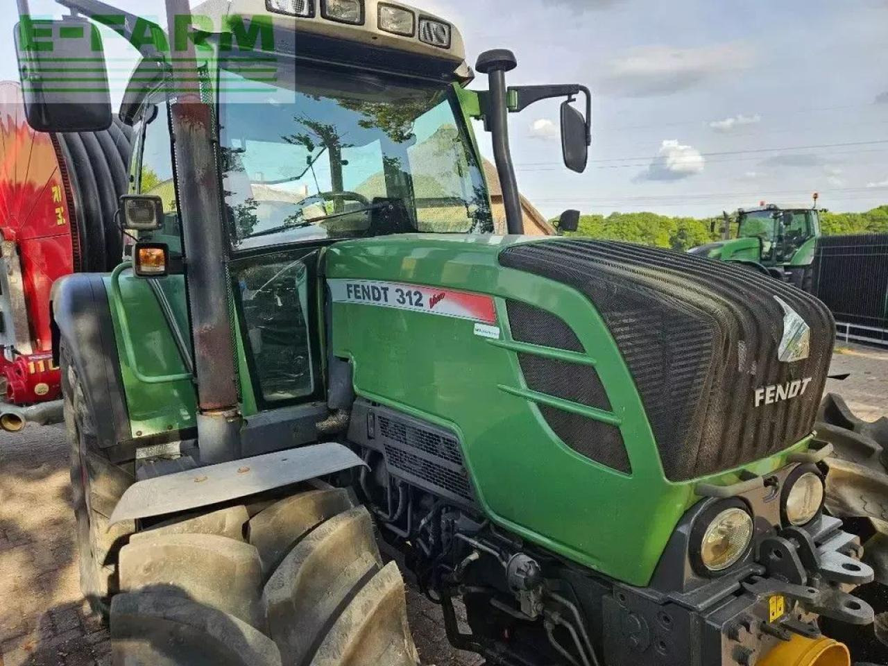 Fendt 312 vario ( 310 311 313 ) - Трактор: фото 4 Fendt 312 vario ( 310 311 313 ) - Трактор: фото 4