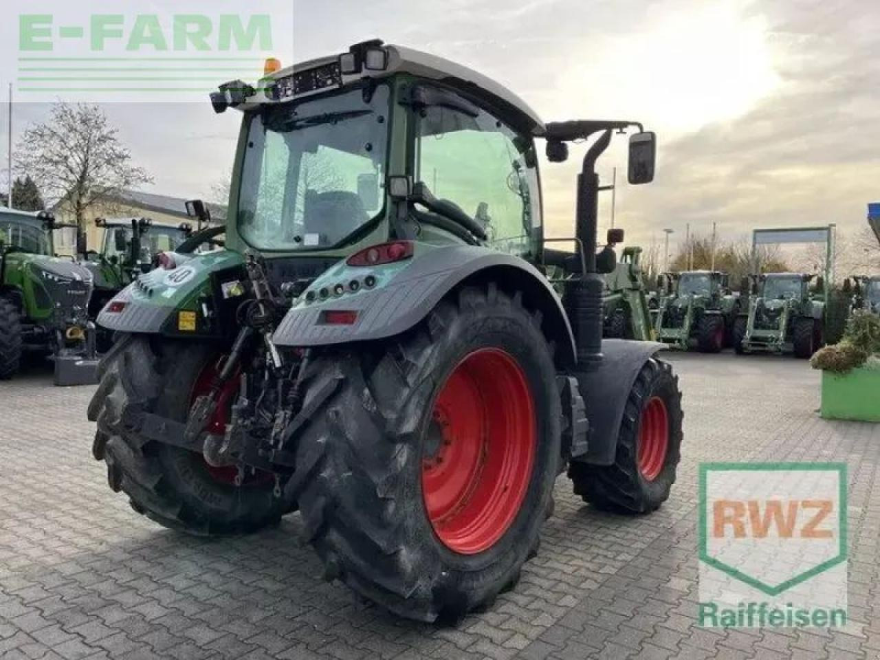 Fendt 313 s4 profi mit frontlader - Трактор: фото 5 Fendt 313 s4 profi mit frontlader - Трактор: фото 5