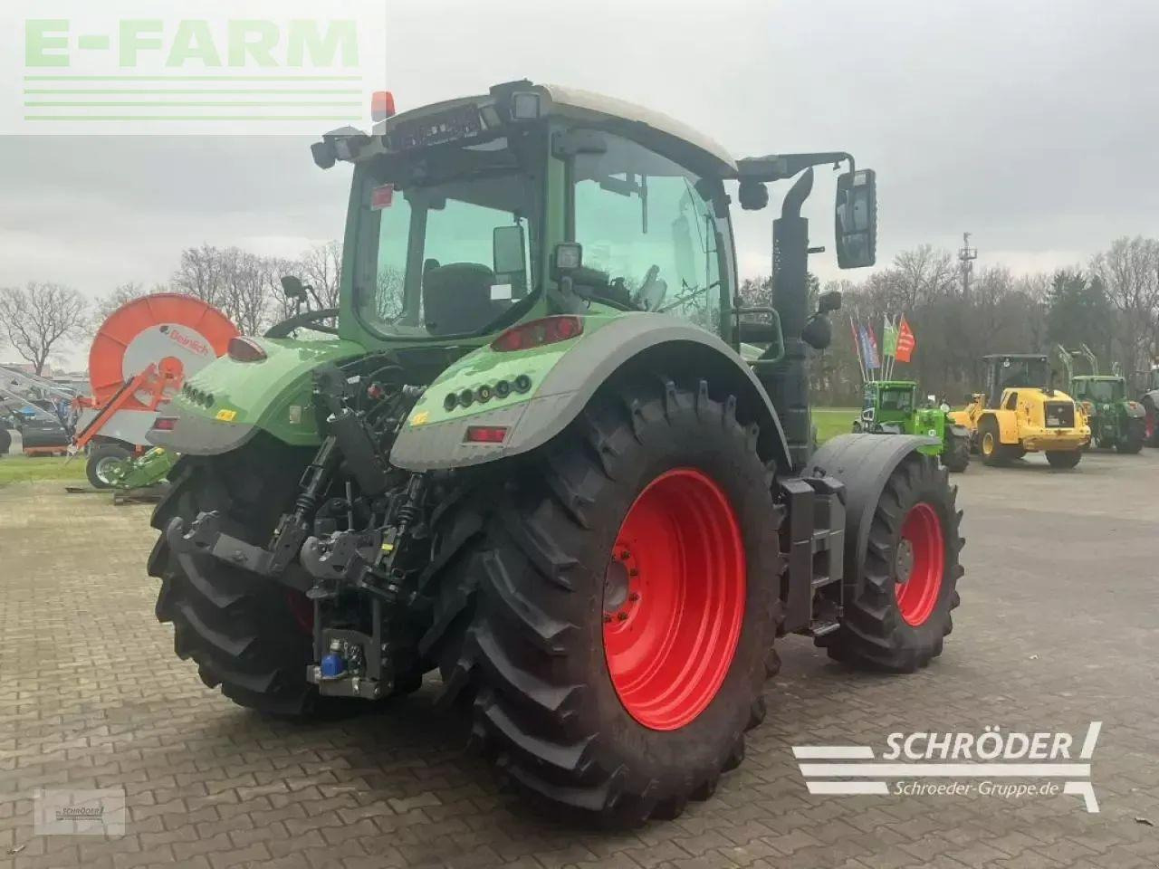 Fendt 716 vario s4 power | nur 2231 stunden ! Power - Трактор: фото 4 Fendt 716 vario s4 power | nur 2231 stunden ! Power - Трактор: фото 4