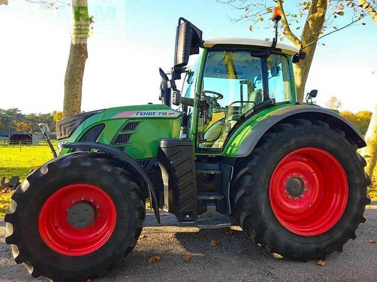 Fendt 718 s4 profi version mit 2 bremspedalen ( 716 720 722 724 ) - Трактор: фото 5 Fendt 718 s4 profi version mit 2 bremspedalen ( 716 720 722 724 ) - Трактор: фото 5