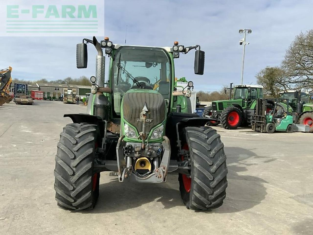 Fendt 724 profi plus tractor (st22528) - Трактор: фото 3 Fendt 724 profi plus tractor (st22528) - Трактор: фото 3