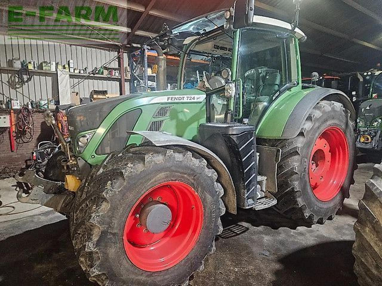 Fendt 724 scr profi met te openen voorruit ( 718 720 722 ) - Трактор: фото 1 Fendt 724 scr profi met te openen voorruit ( 718 720 722 ) - Трактор: фото 1