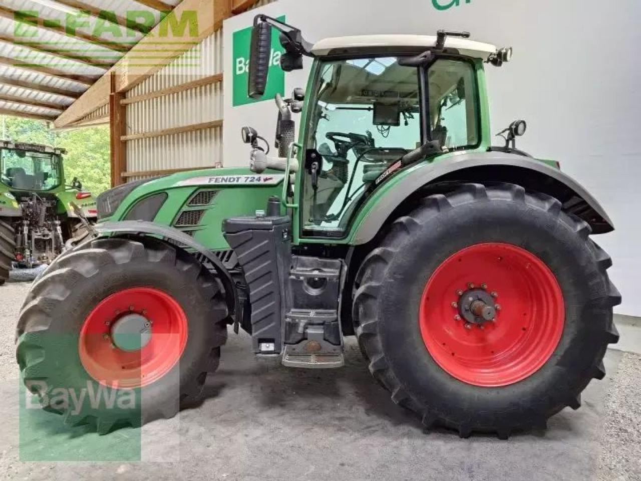 Fendt 724 scr profi plus - Трактор: фото 3 Fendt 724 scr profi plus - Трактор: фото 3