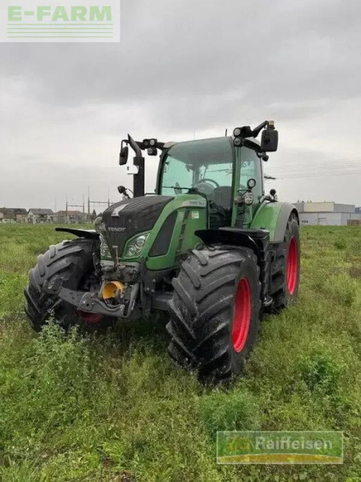 Fendt 724 vario - Трактор: фото 1 Fendt 724 vario - Трактор: фото 1