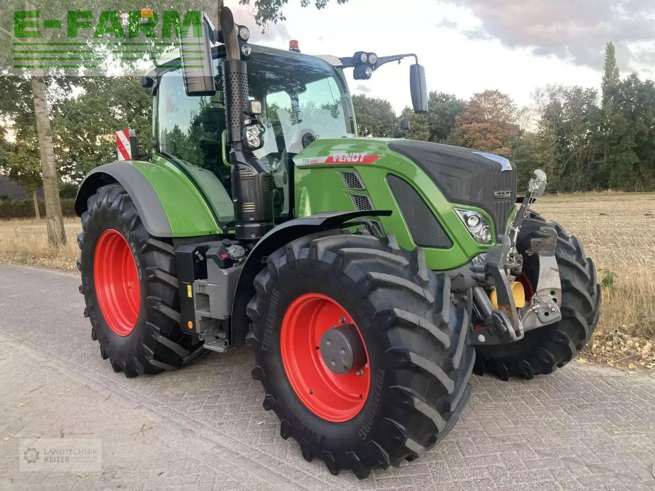 Fendt 724 vario profi+ - Трактор: фото 1 Fendt 724 vario profi+ - Трактор: фото 1