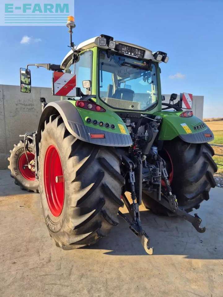 Fendt 724 vario profi+ - Трактор: фото 3 Fendt 724 vario profi+ - Трактор: фото 3