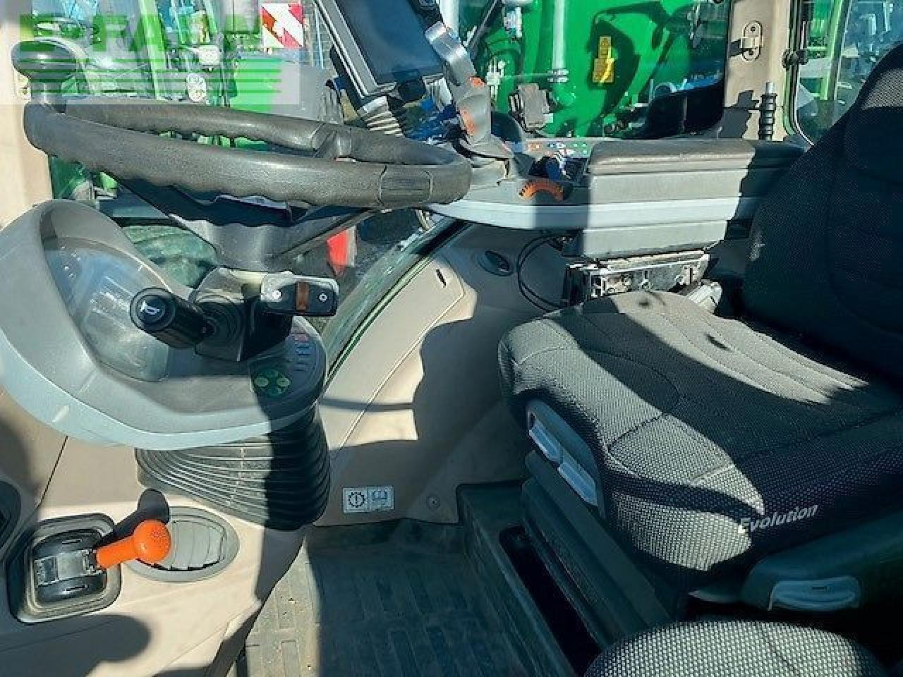 Fendt 724 vario s4 profiplus ProfiPlus - Трактор: фото 3 Fendt 724 vario s4 profiplus ProfiPlus - Трактор: фото 3