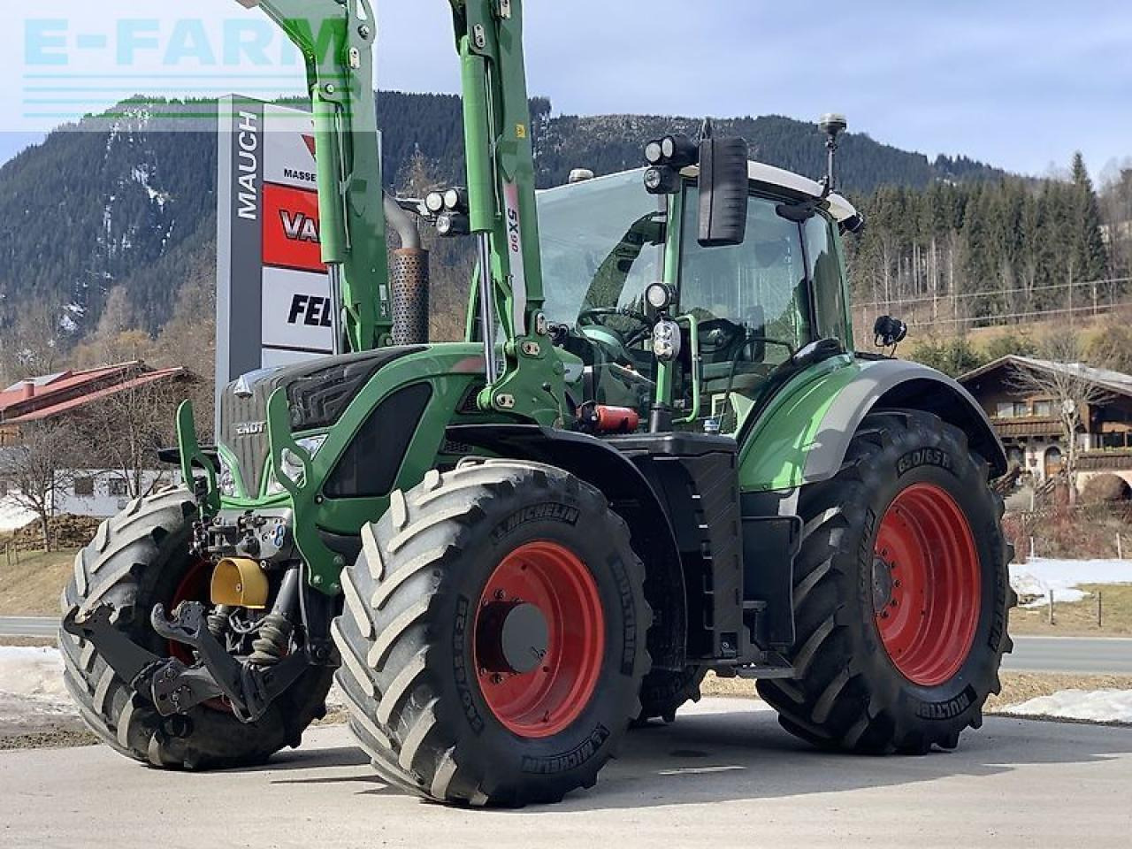 Fendt 724 vario scr - Трактор: фото 1 Fendt 724 vario scr - Трактор: фото 1