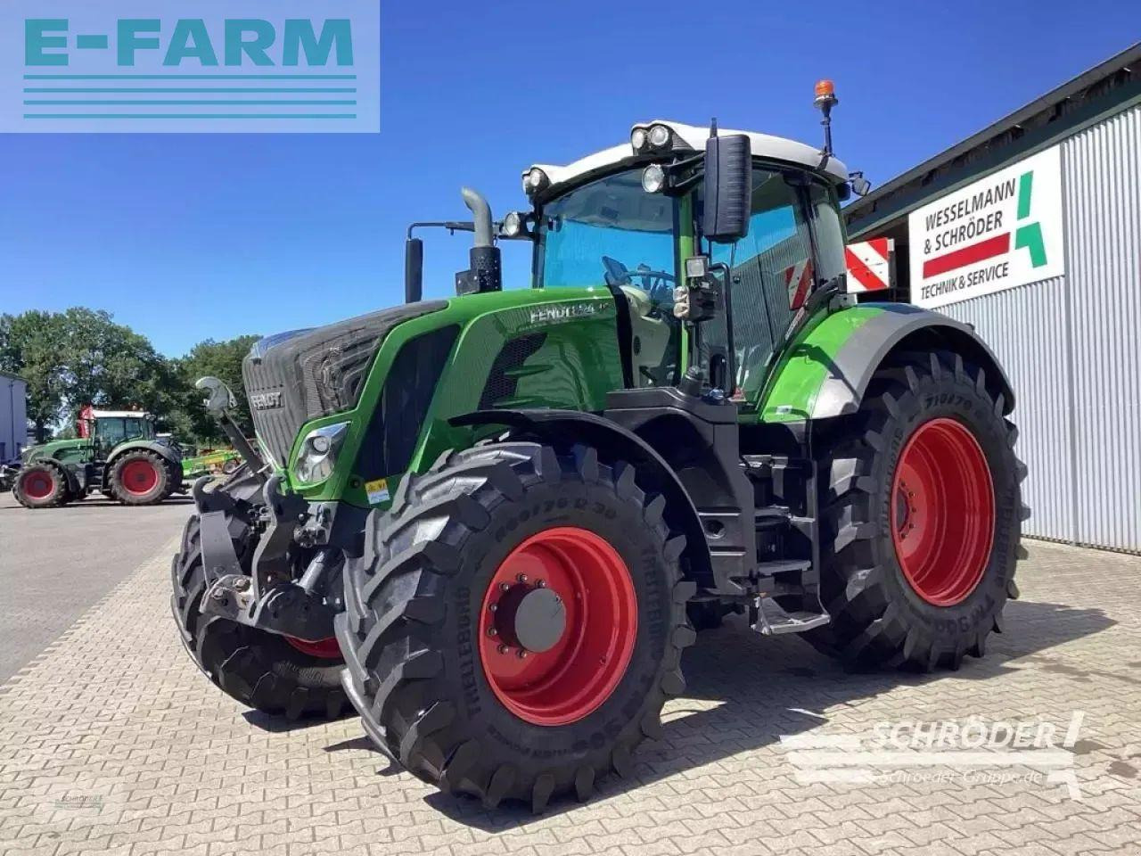 Fendt 824 vario s4 profi plus ProfiPlus - Трактор: фото 4 Fendt 824 vario s4 profi plus ProfiPlus - Трактор: фото 4