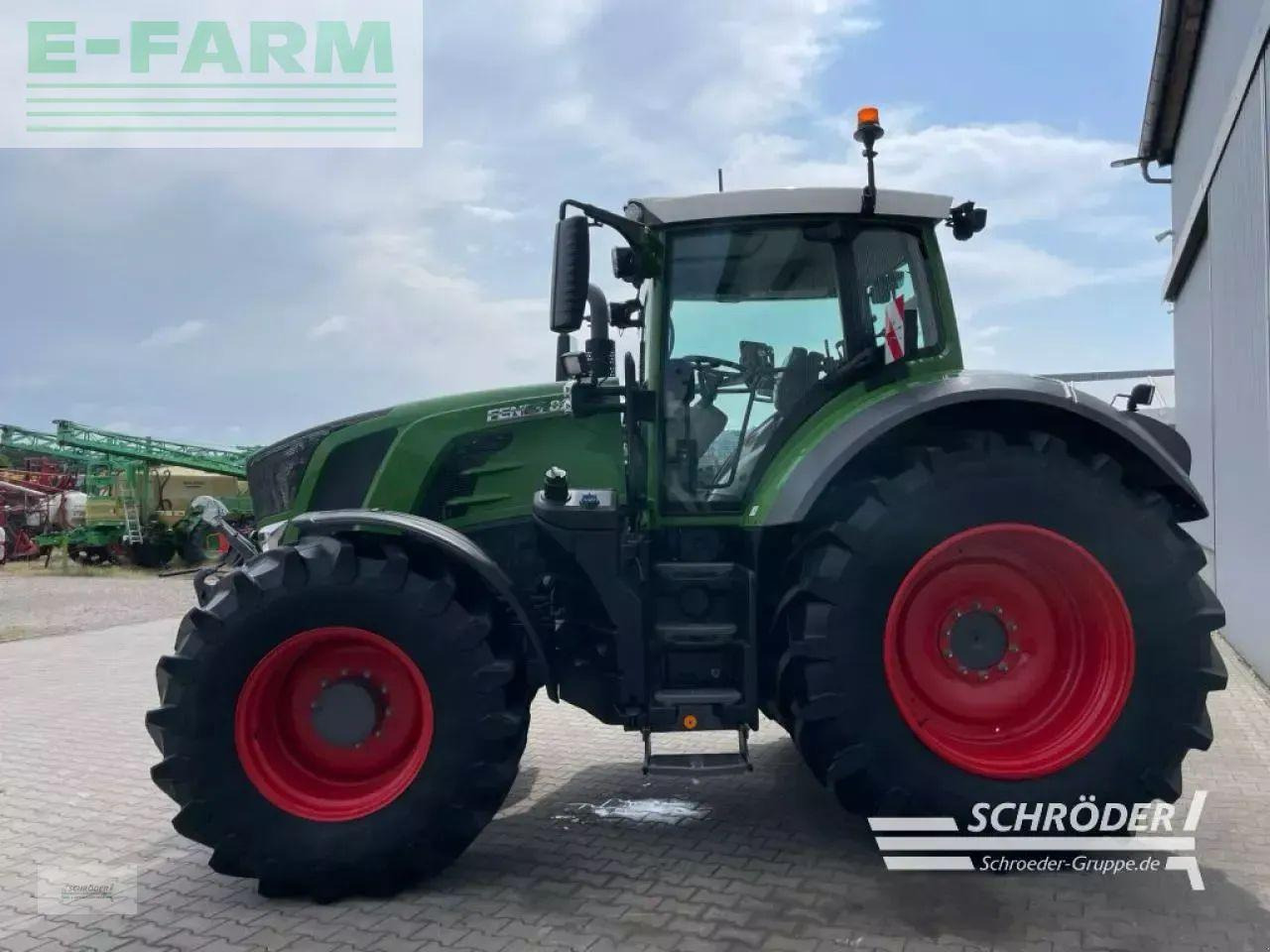 Fendt 824 vario s4 profi plus ProfiPlus - Трактор: фото 4 Fendt 824 vario s4 profi plus ProfiPlus - Трактор: фото 4