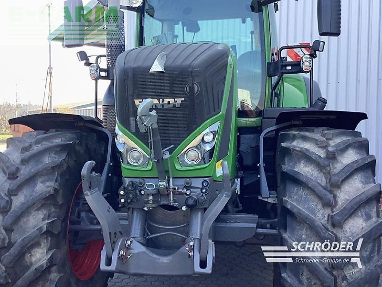 Fendt 824 vario s4 profi plus ProfiPlus - Трактор: фото 2 Fendt 824 vario s4 profi plus ProfiPlus - Трактор: фото 2