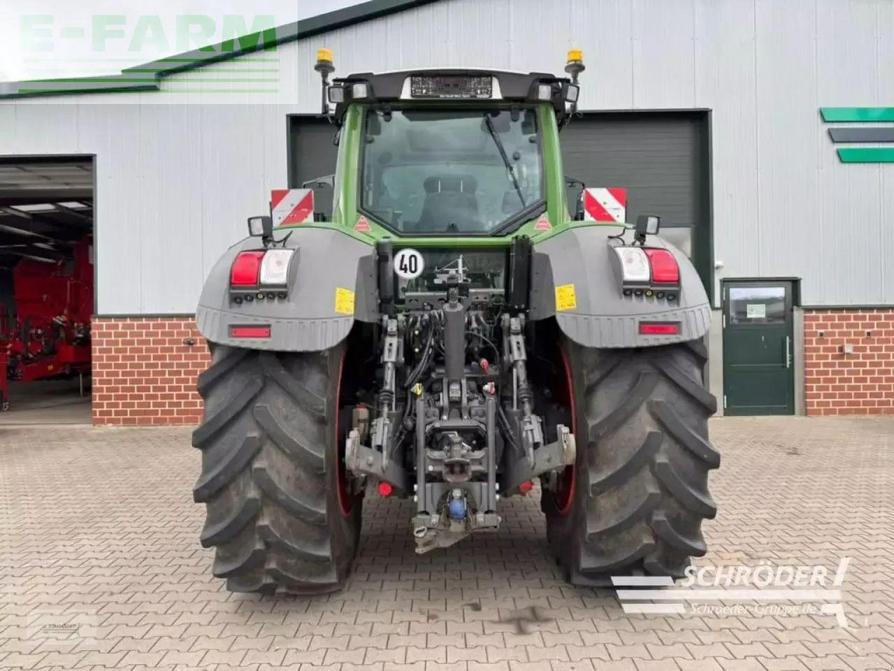 Fendt 824 vario s4 profi plus ProfiPlus - Трактор: фото 4 Fendt 824 vario s4 profi plus ProfiPlus - Трактор: фото 4