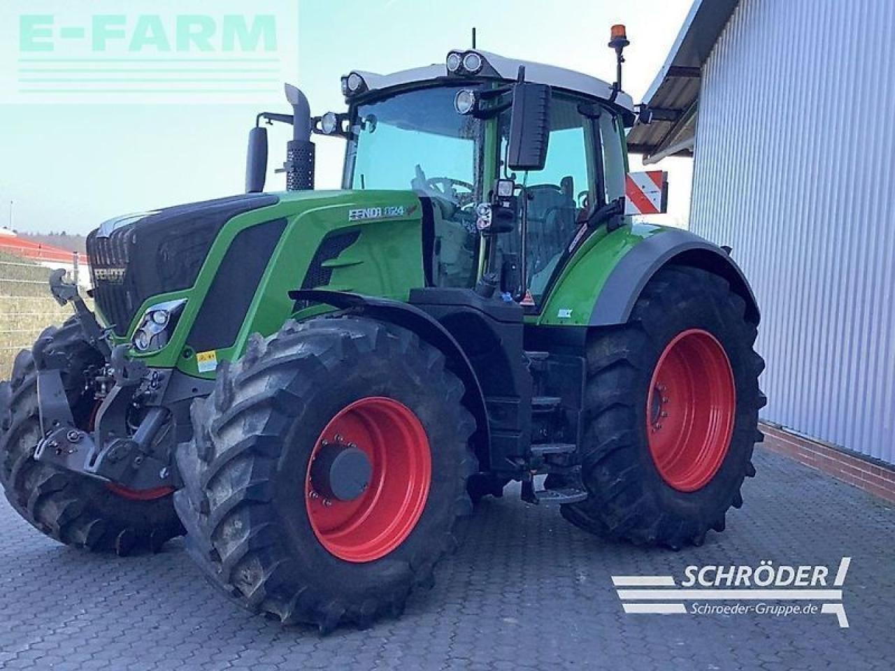Fendt 824 vario s4 profi plus ProfiPlus - Трактор: фото 1 Fendt 824 vario s4 profi plus ProfiPlus - Трактор: фото 1
