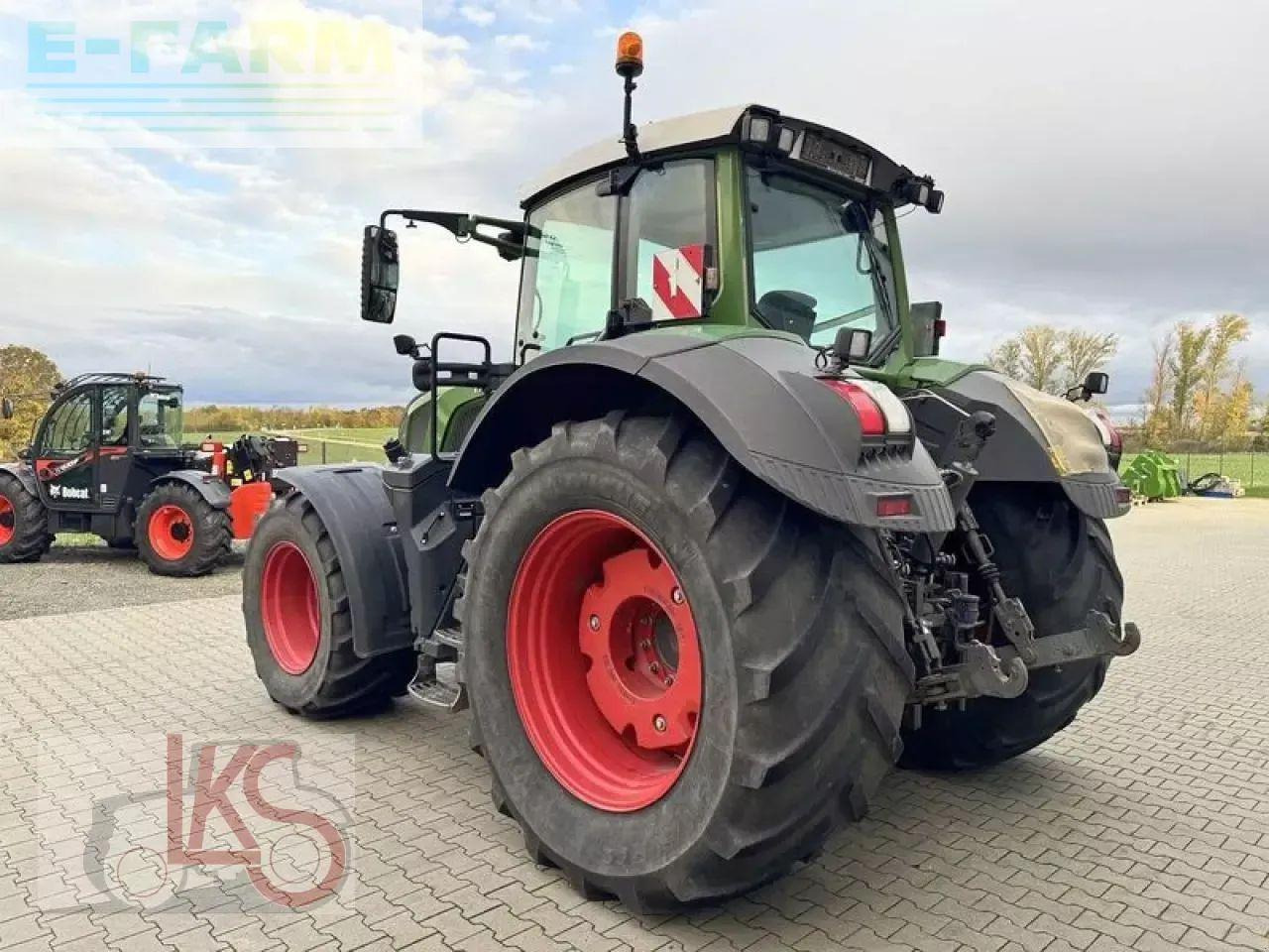 Fendt 826 s4 profi+ - Трактор: фото 4 Fendt 826 s4 profi+ - Трактор: фото 4