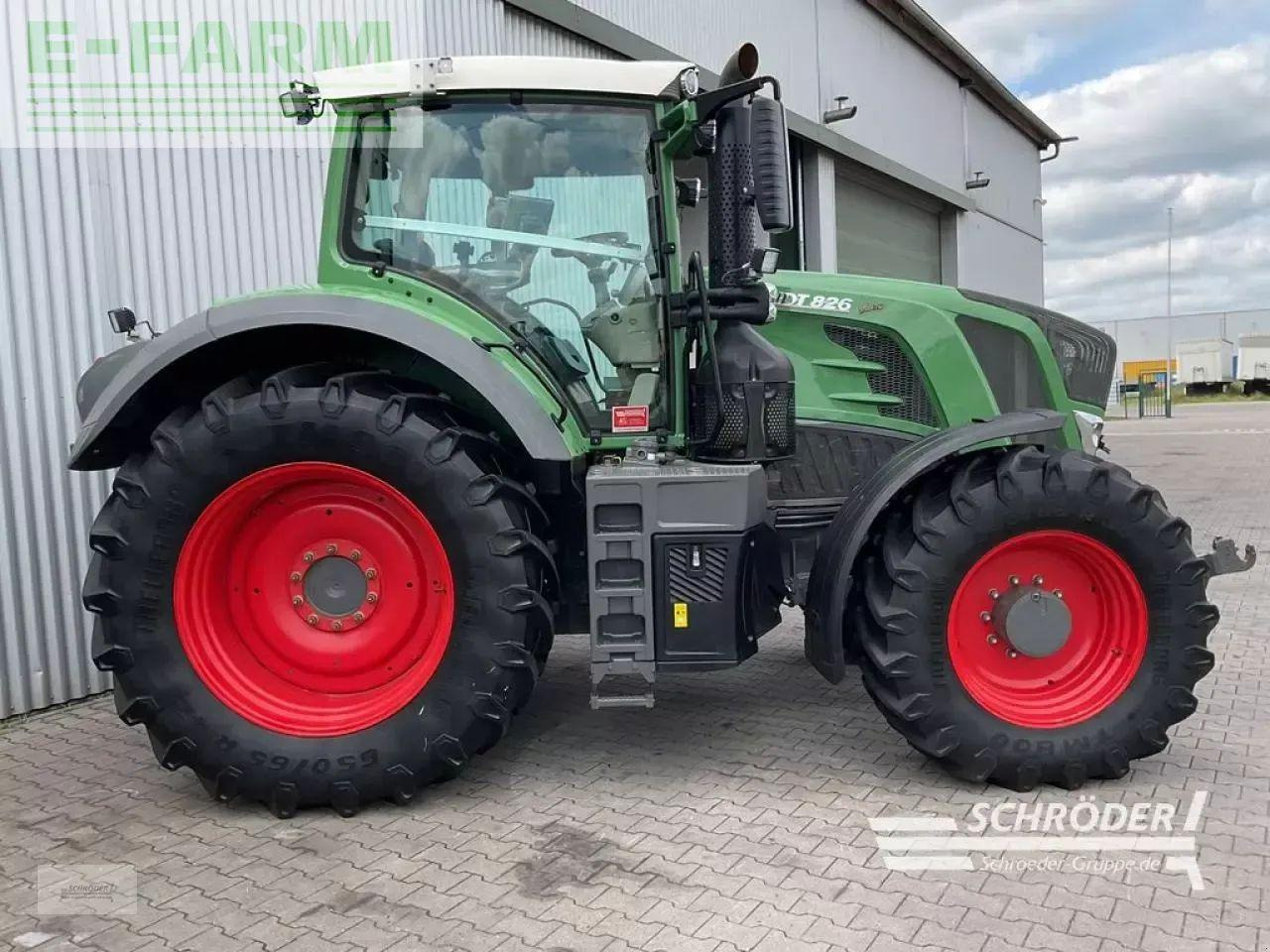 Fendt 826 s4 profi plus - Трактор: фото 2 Fendt 826 s4 profi plus - Трактор: фото 2