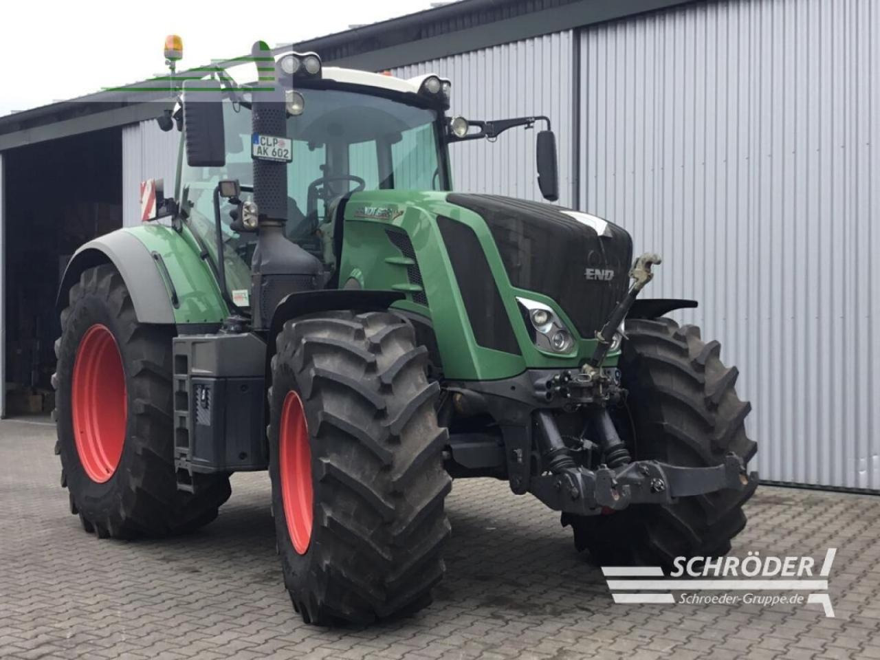 Fendt 828 s4 profi plus - Трактор: фото 2 Fendt 828 s4 profi plus - Трактор: фото 2