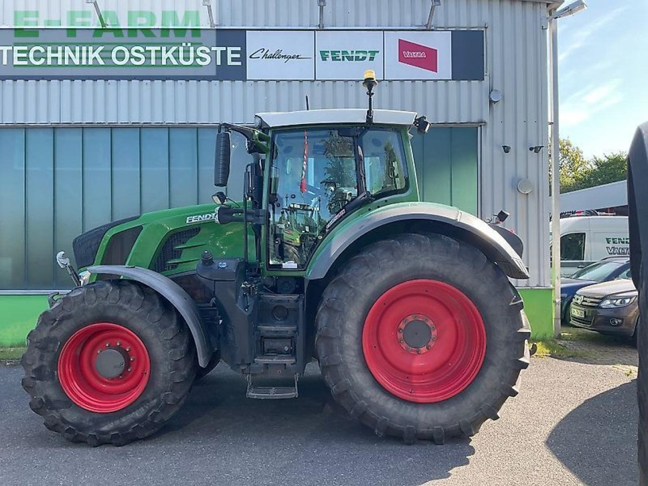 Fendt 828 vario s4 - Трактор: фото 1 Fendt 828 vario s4 - Трактор: фото 1