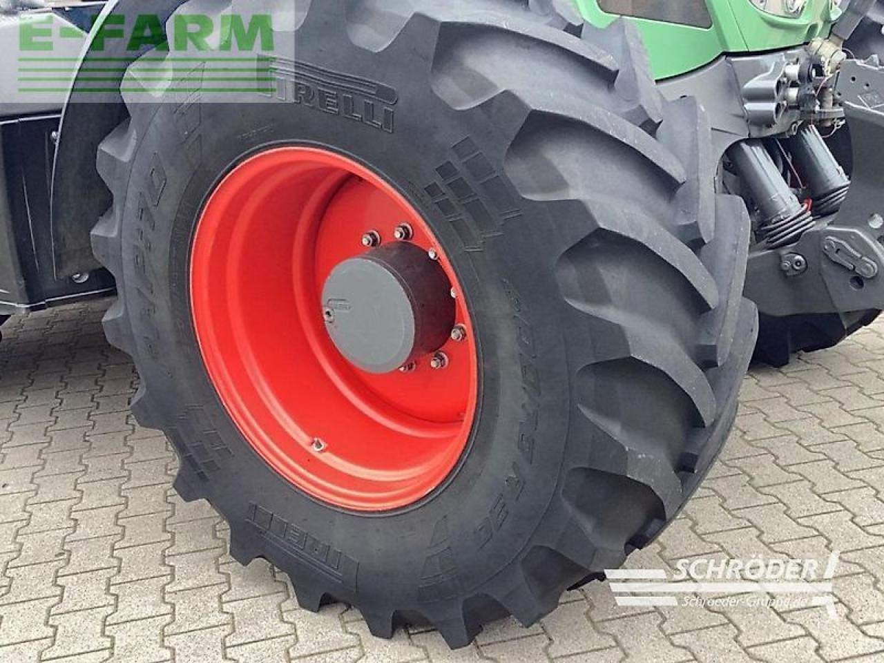 Трактор Fendt 828 vario s4 profi plus: фото 8 Трактор Fendt 828 vario s4 profi plus: фото 8