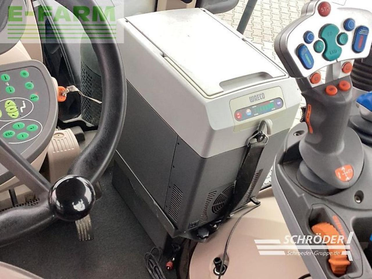 Трактор Fendt 828 vario s4 profi plus: фото 16 Трактор Fendt 828 vario s4 profi plus: фото 16