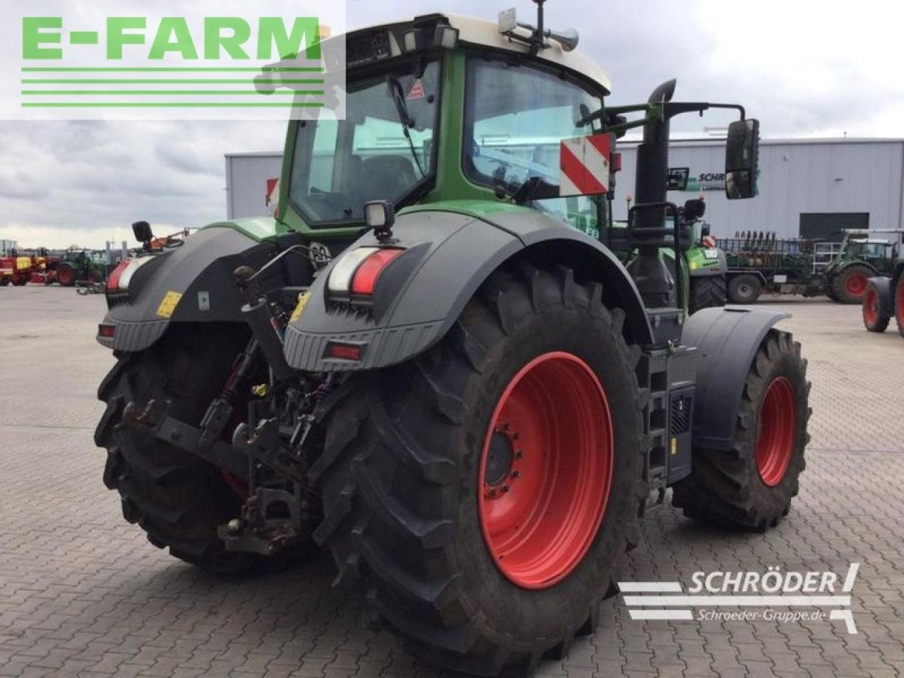 Fendt 828 vario s4 profi plus ProfiPlus - Трактор: фото 3 Fendt 828 vario s4 profi plus ProfiPlus - Трактор: фото 3