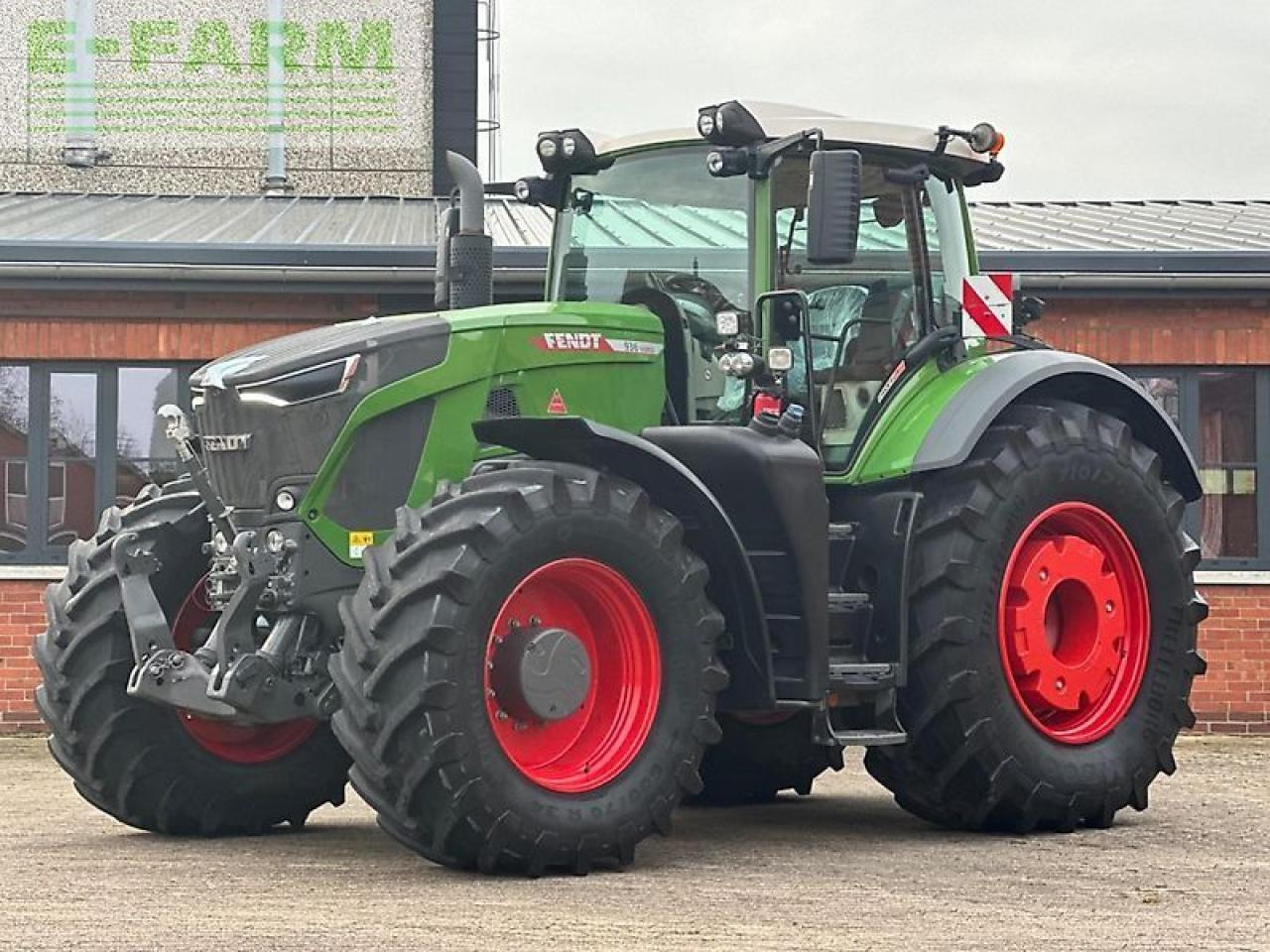 Fendt 936 vario gen6 profi plus ProfiPlus - Трактор: фото 2 Fendt 936 vario gen6 profi plus ProfiPlus - Трактор: фото 2