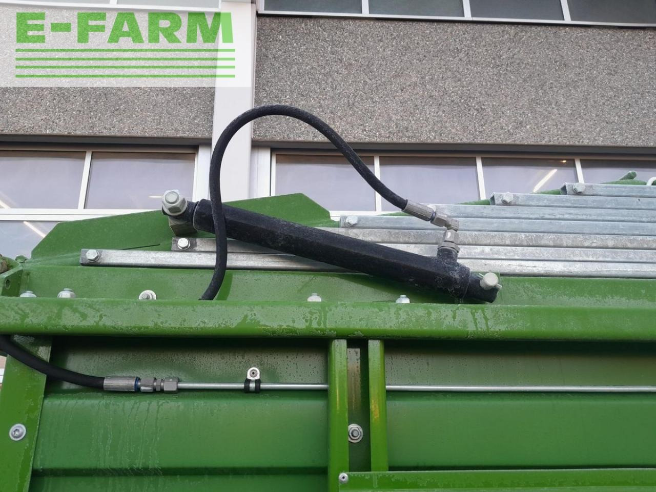 Fendt tigo 35 s - Сельскохозяйственный прицеп-самосвал: фото 4 Fendt tigo 35 s - Сельскохозяйственный прицеп-самосвал: фото 4
