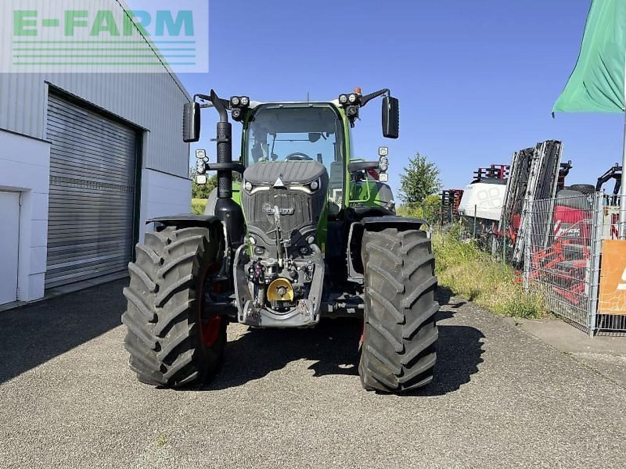 Fendt traktor fendt 728 vario gen7 - Трактор: фото 2 Fendt traktor fendt 728 vario gen7 - Трактор: фото 2