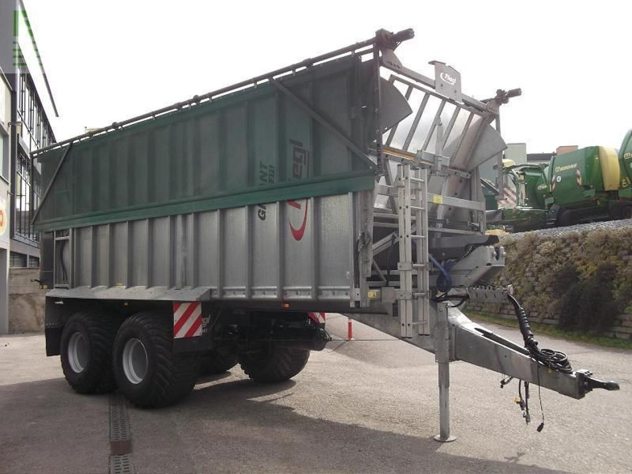 Fliegl asw 271 gigant - Сельскохозяйственный прицеп-самосвал: фото 2 Fliegl asw 271 gigant - Сельскохозяйственный прицеп-самосвал: фото 2