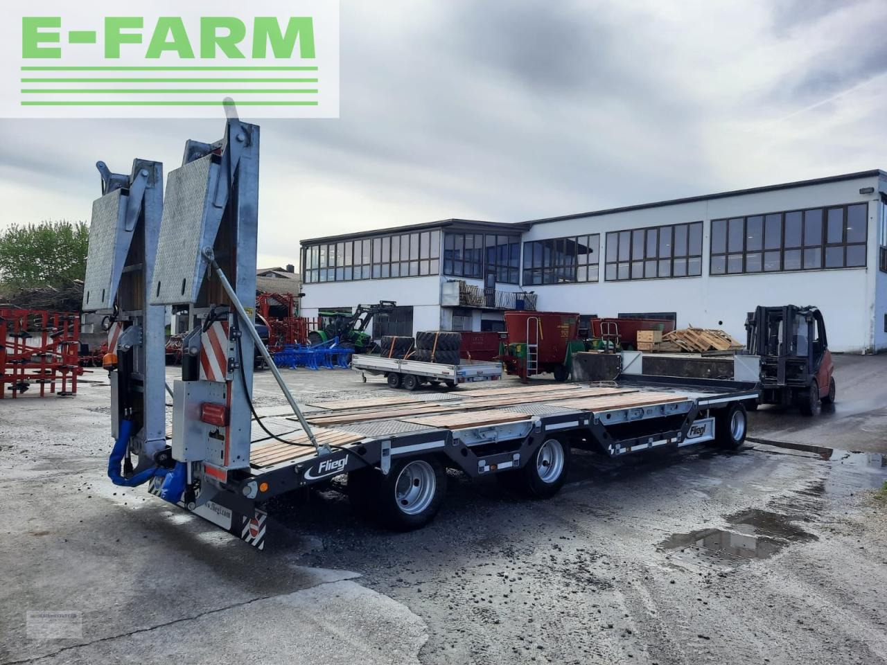 Fliegl dts 300 - Низкорамный прицеп: фото 3 Fliegl dts 300 - Низкорамный прицеп: фото 3