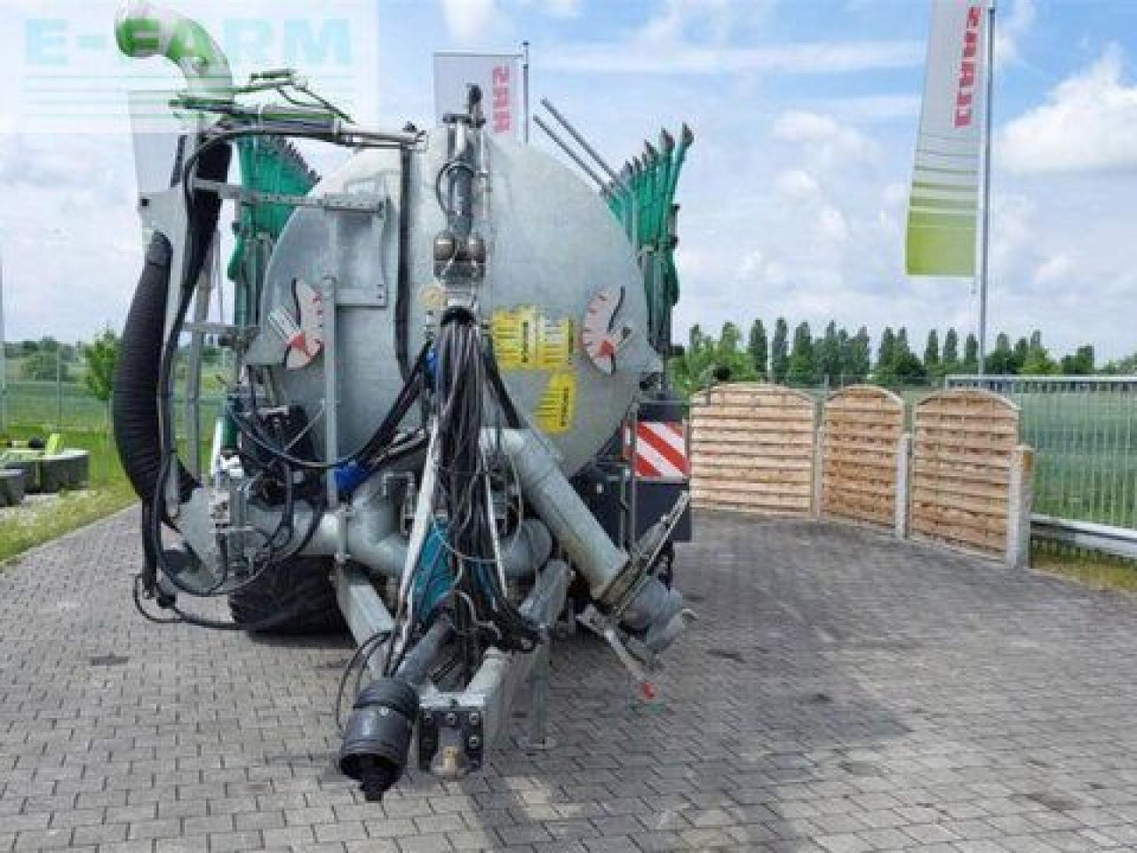 Fliegl pfw 16000 tandem fox - Цистерна для жидкого навоза: фото 3 Fliegl pfw 16000 tandem fox - Цистерна для жидкого навоза: фото 3