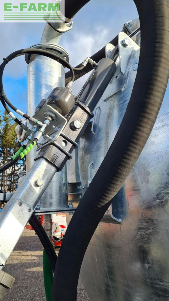 Fliegl vfm 10600 tandem - Цистерна для жидкого навоза: фото 4 Fliegl vfm 10600 tandem - Цистерна для жидкого навоза: фото 4