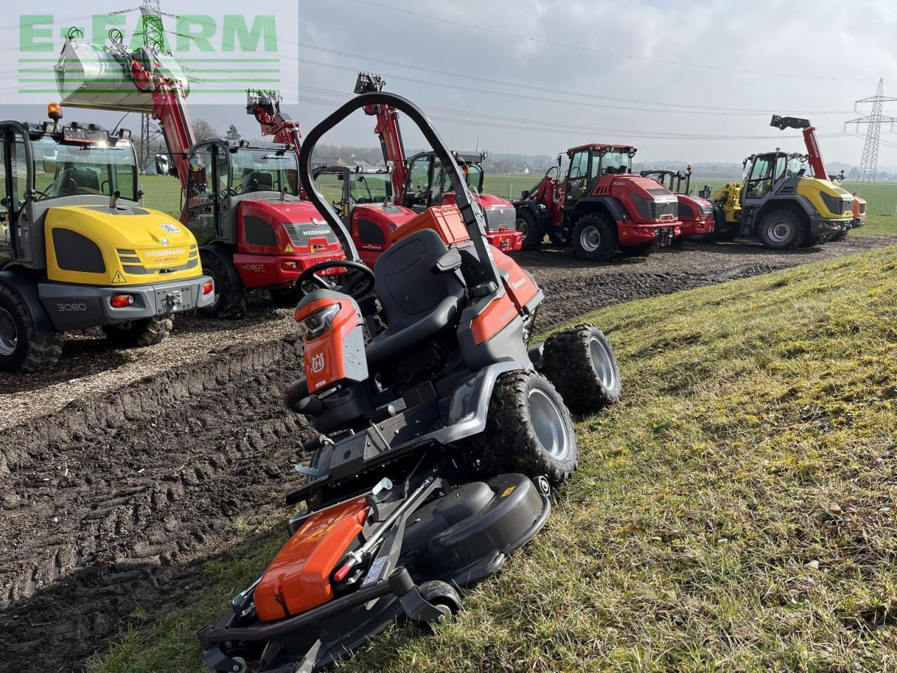 Husqvarna p 524xr efi mit funksteuerung inkl. mähdeck - Трактор: фото 1 Husqvarna p 524xr efi mit funksteuerung inkl. mähdeck - Трактор: фото 1