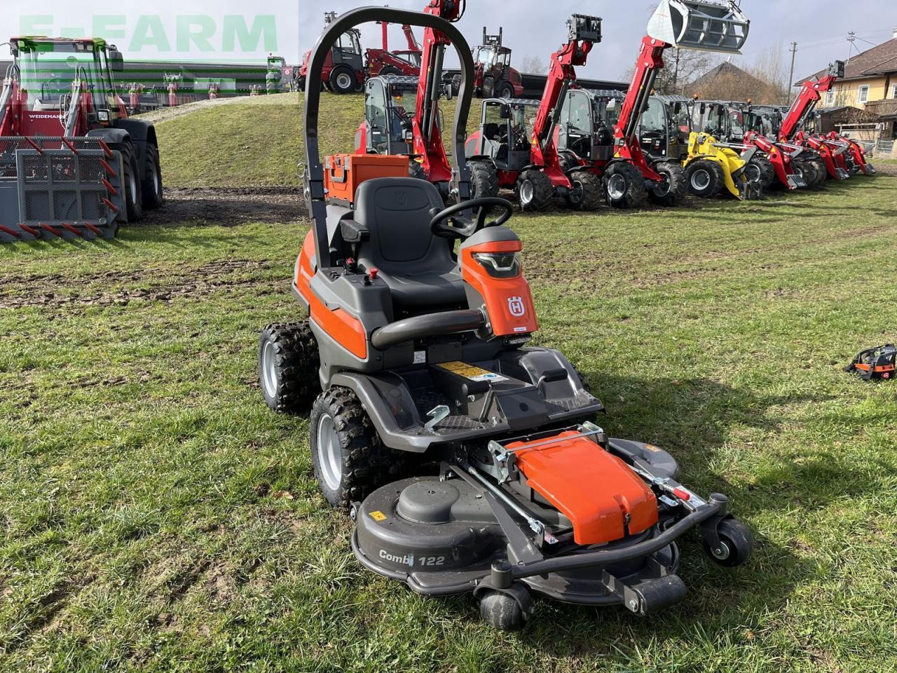 Husqvarna p 524xr efi mit funksteuerung inkl. mähdeck - Трактор: фото 5 Husqvarna p 524xr efi mit funksteuerung inkl. mähdeck - Трактор: фото 5
