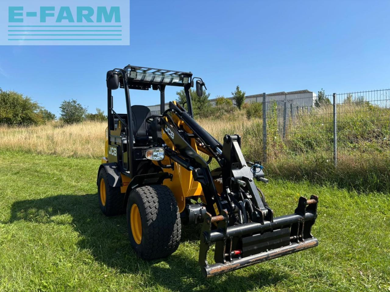 JCB 403 plus mit fahrerschutzdach - Мини-экскаватор: фото 4 JCB 403 plus mit fahrerschutzdach - Мини-экскаватор: фото 4