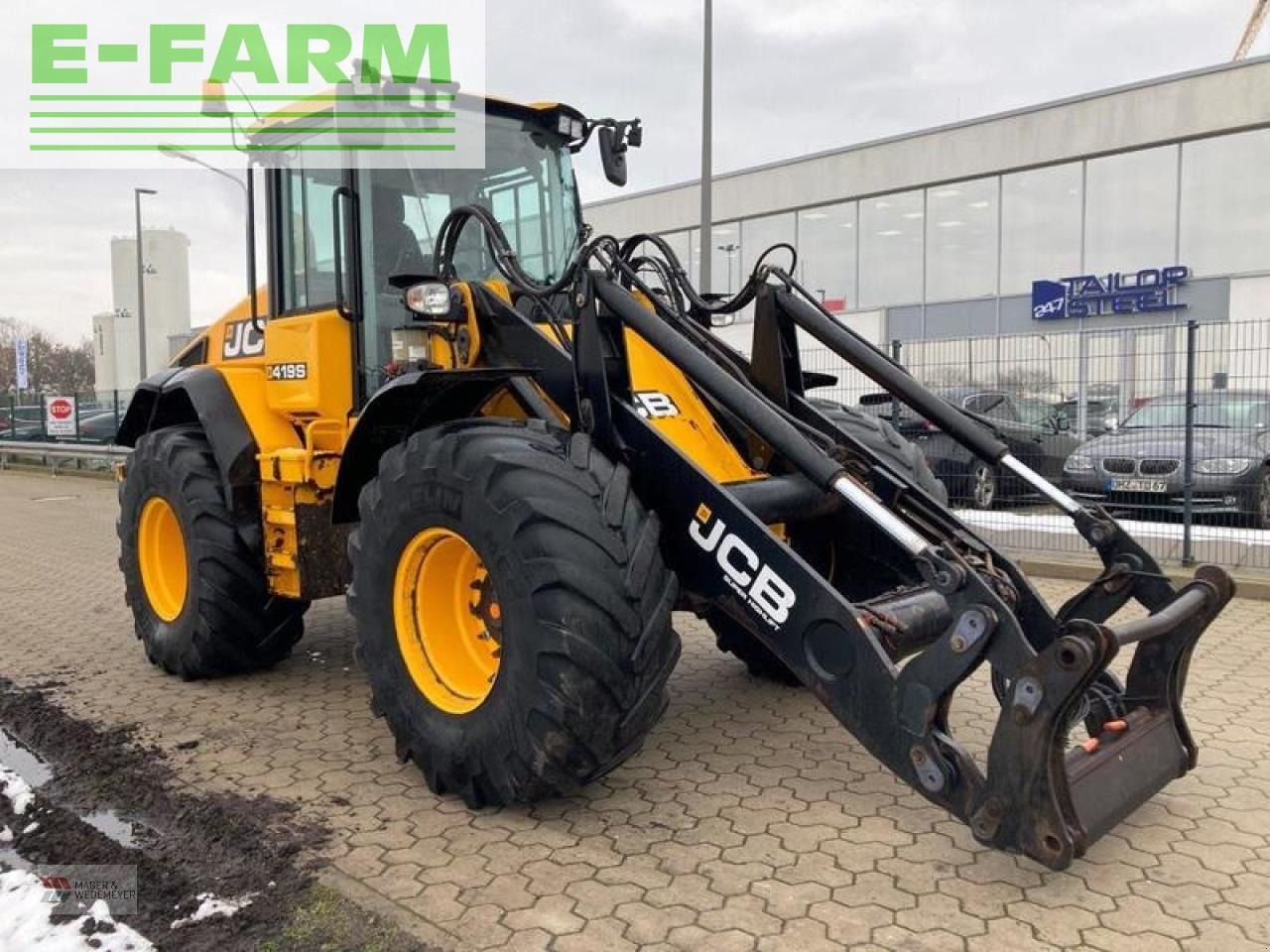 JCB 419s agri super high lift - Мини-экскаватор: фото 3 JCB 419s agri super high lift - Мини-экскаватор: фото 3