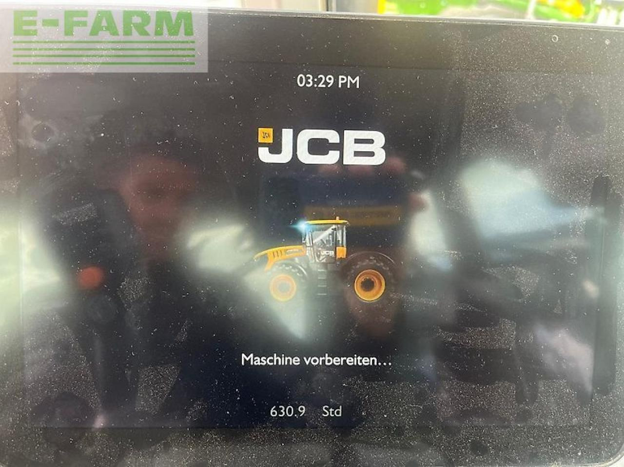 Трактор JCB 4220 fastrac icon: фото 6