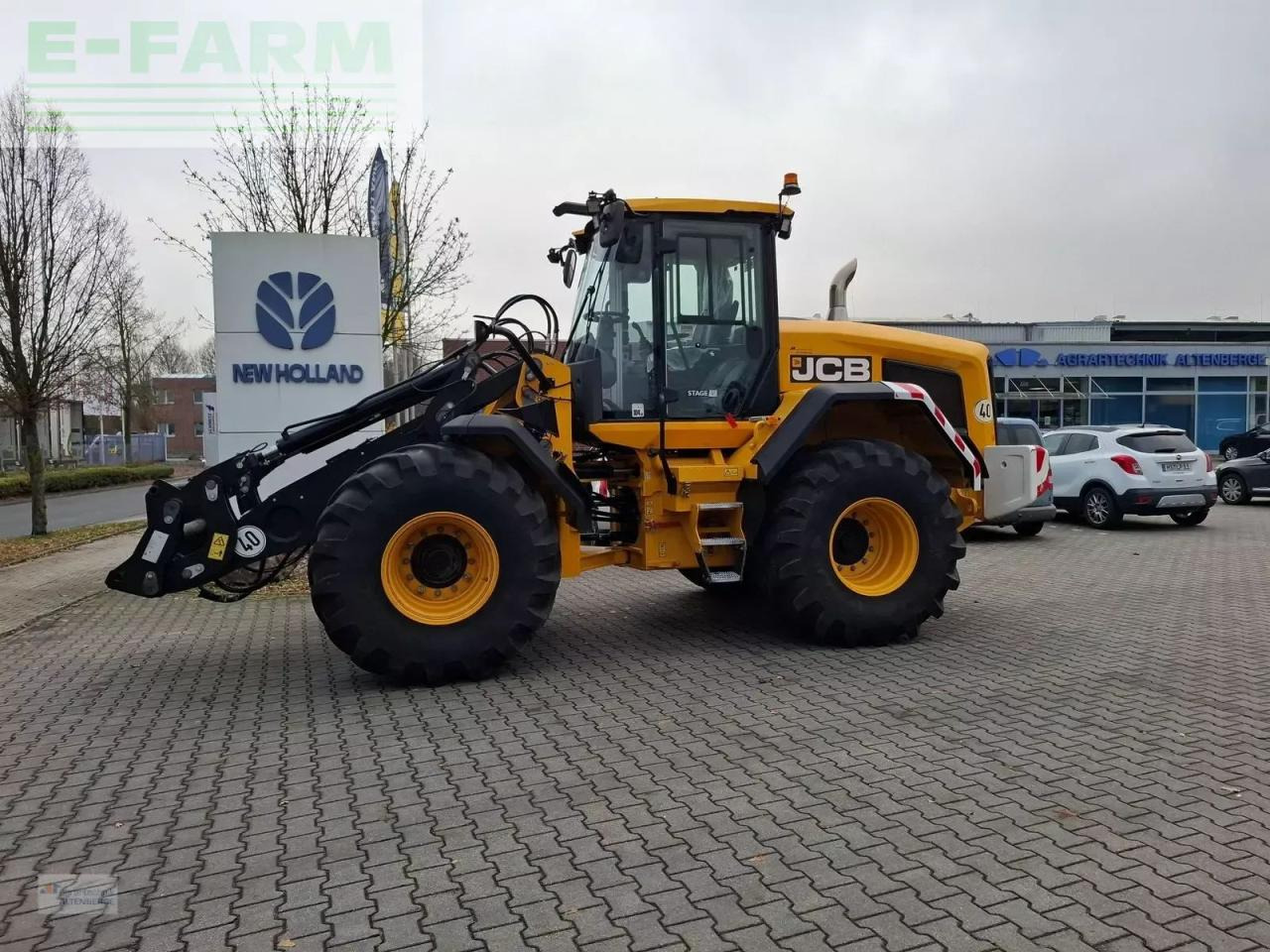 JCB 427 agri - Мини-экскаватор: фото 1 JCB 427 agri - Мини-экскаватор: фото 1