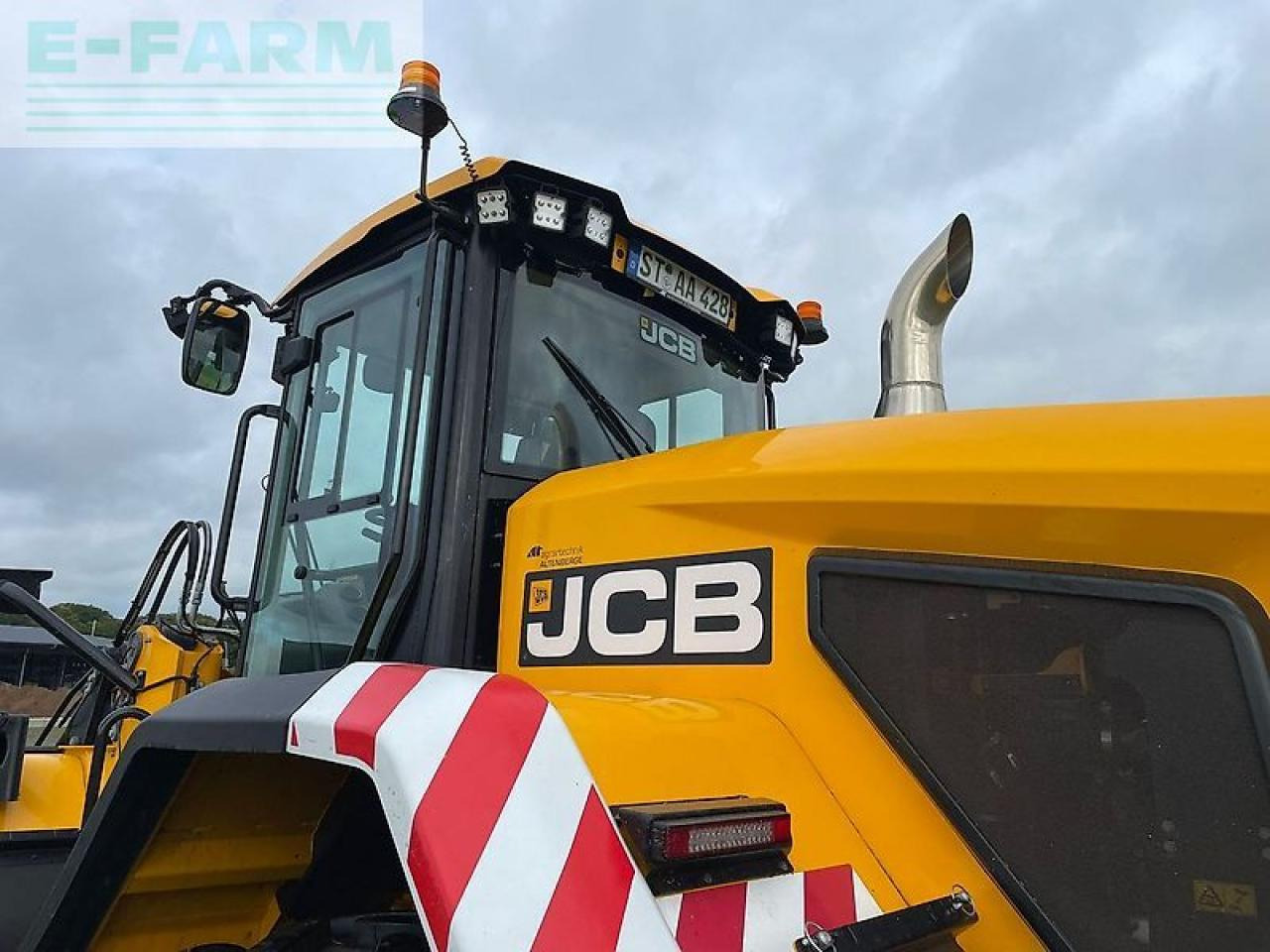 Мини-экскаватор JCB 427 agri: фото 7
