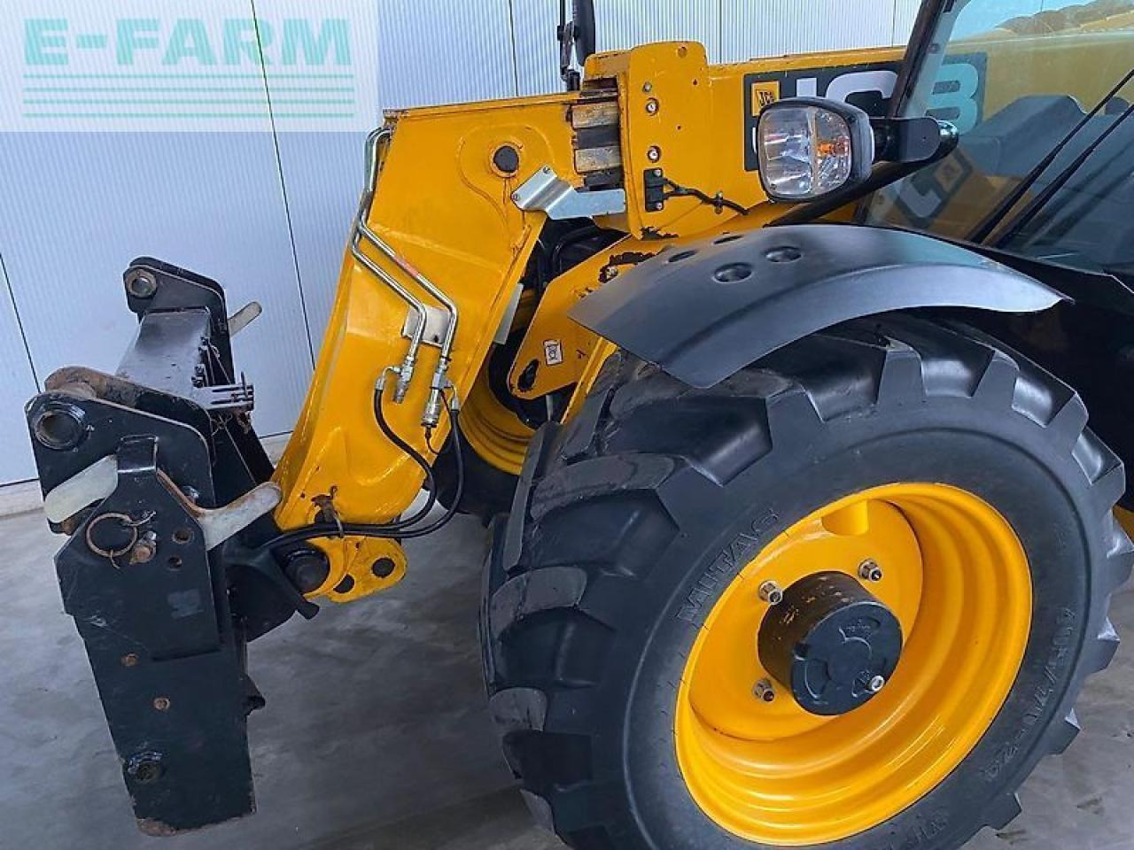 Телескопический погрузчик JCB 527-58 agri: фото 9