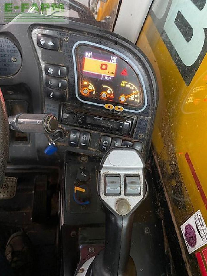 Телескопический погрузчик JCB 527-58 agri: фото 11