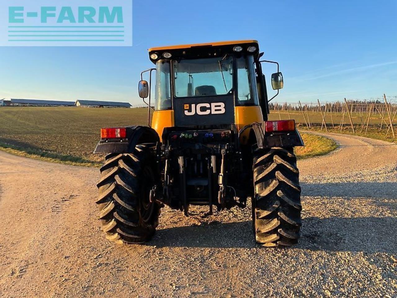 JCB fastrac 3200 - Трактор: фото 5 JCB fastrac 3200 - Трактор: фото 5
