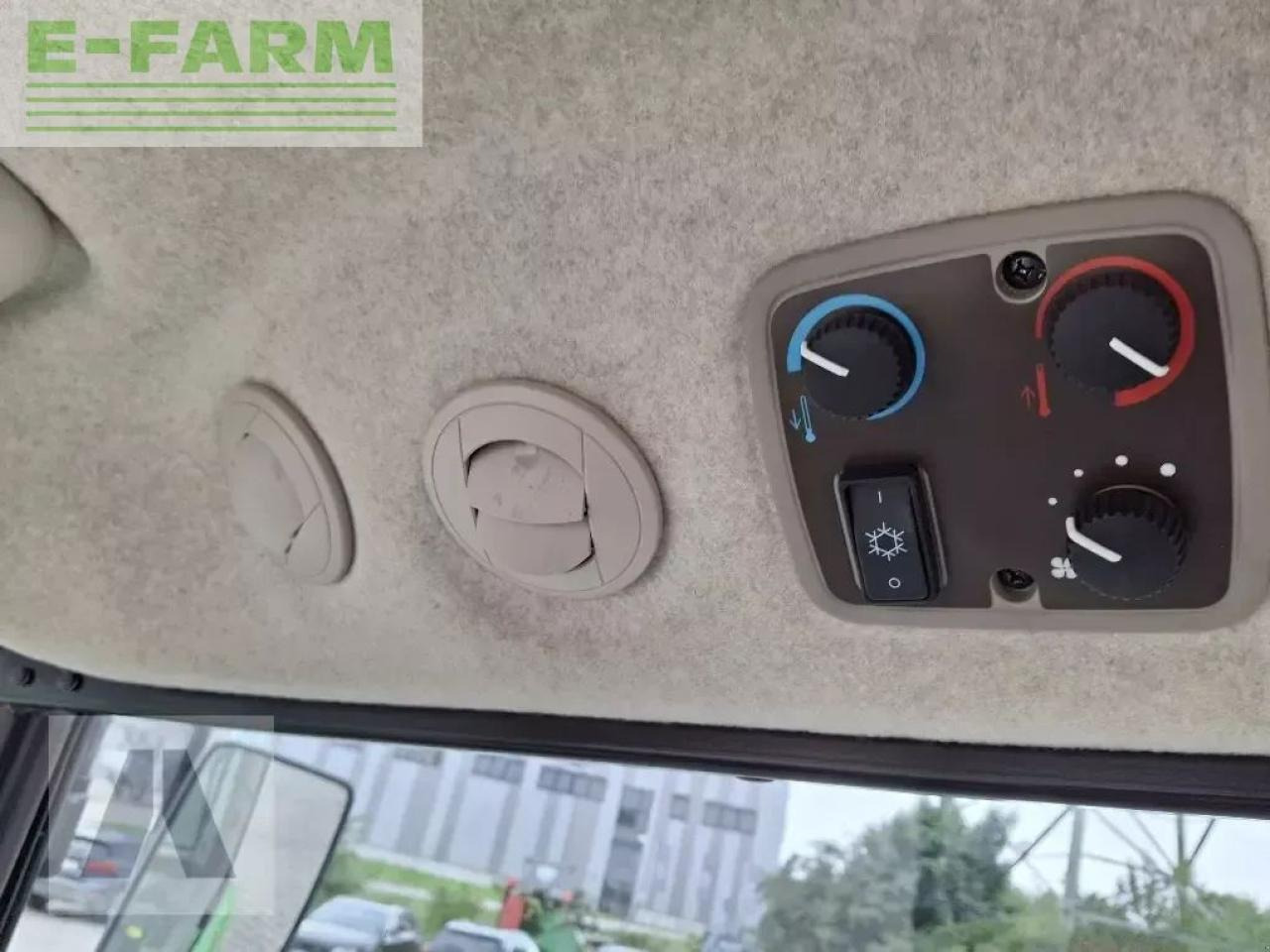 John Deere 3046r - Трактор: фото 4 John Deere 3046r - Трактор: фото 4