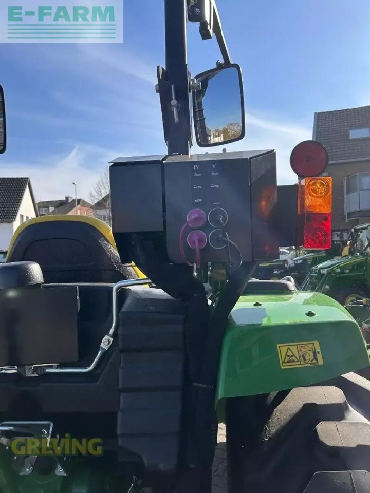 John Deere 4066m - Трактор: фото 2 John Deere 4066m - Трактор: фото 2