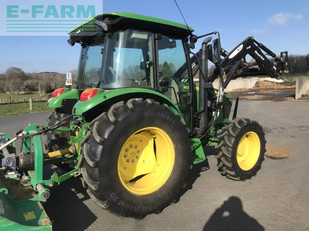 John Deere 5075 e 24/12 - Трактор: фото 3 John Deere 5075 e 24/12 - Трактор: фото 3