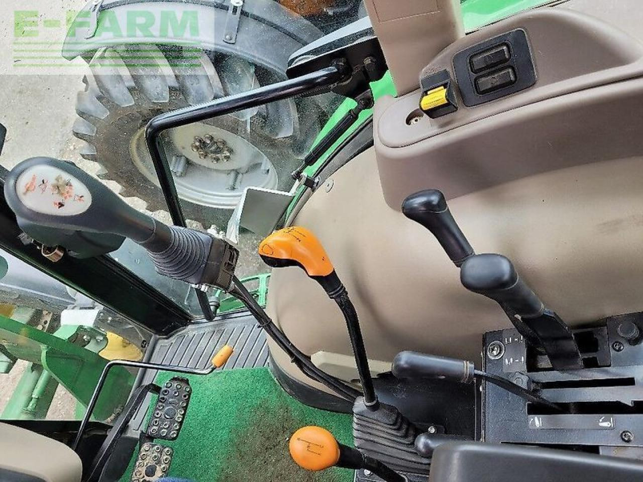 John Deere 5075 e - Трактор: фото 5 John Deere 5075 e - Трактор: фото 5